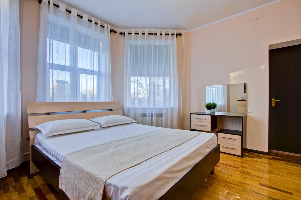 Centre Hostel Bishkek Esterno foto